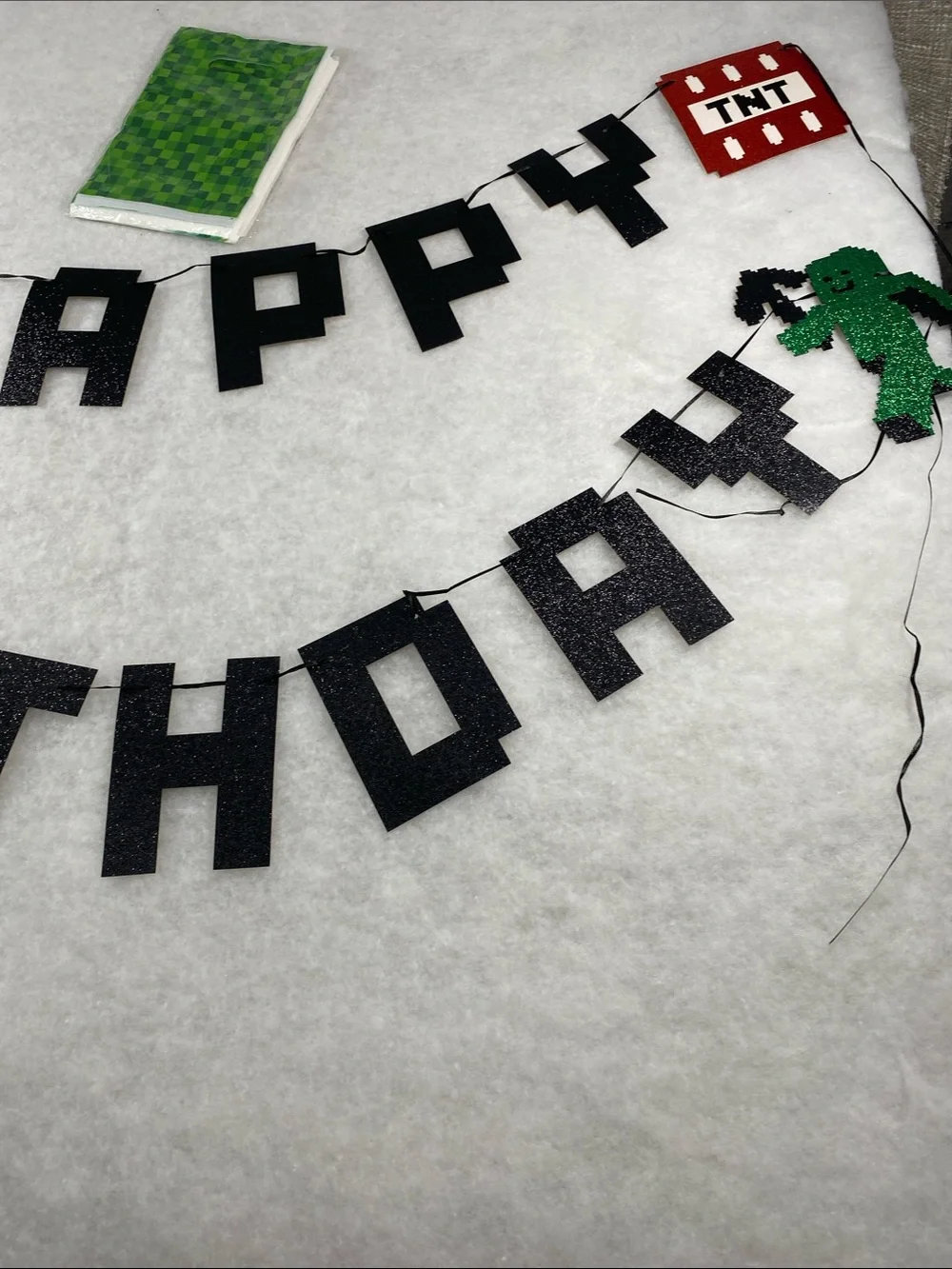Happy Birthday Banner Party Garland - Black Glitter Minecraft 50 pcs party bags